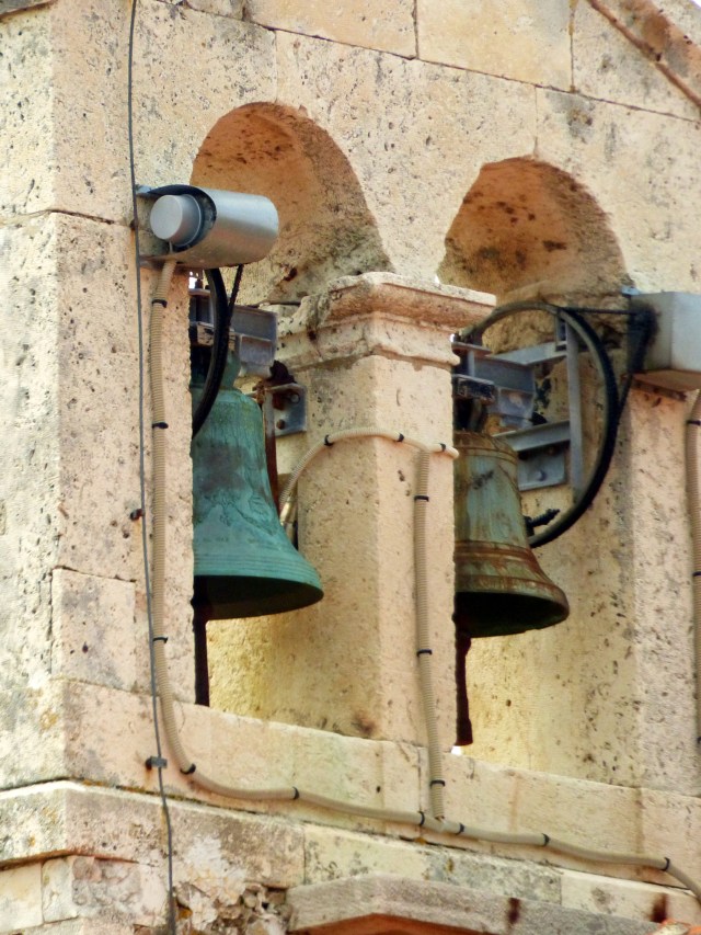 Bronze bells