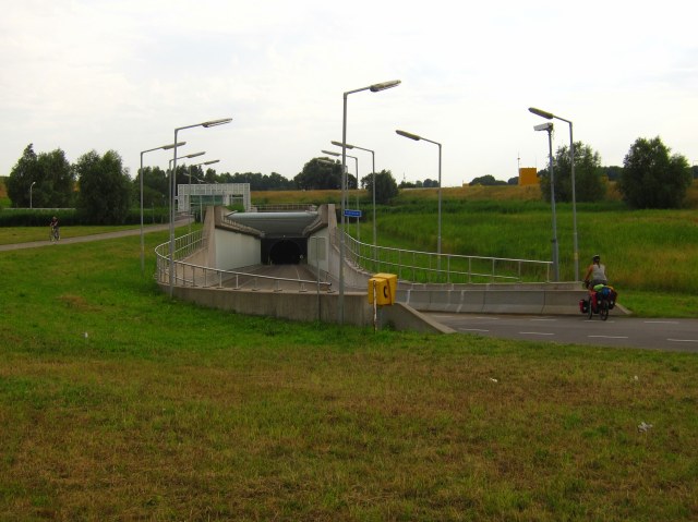 Entrance to the tunnel